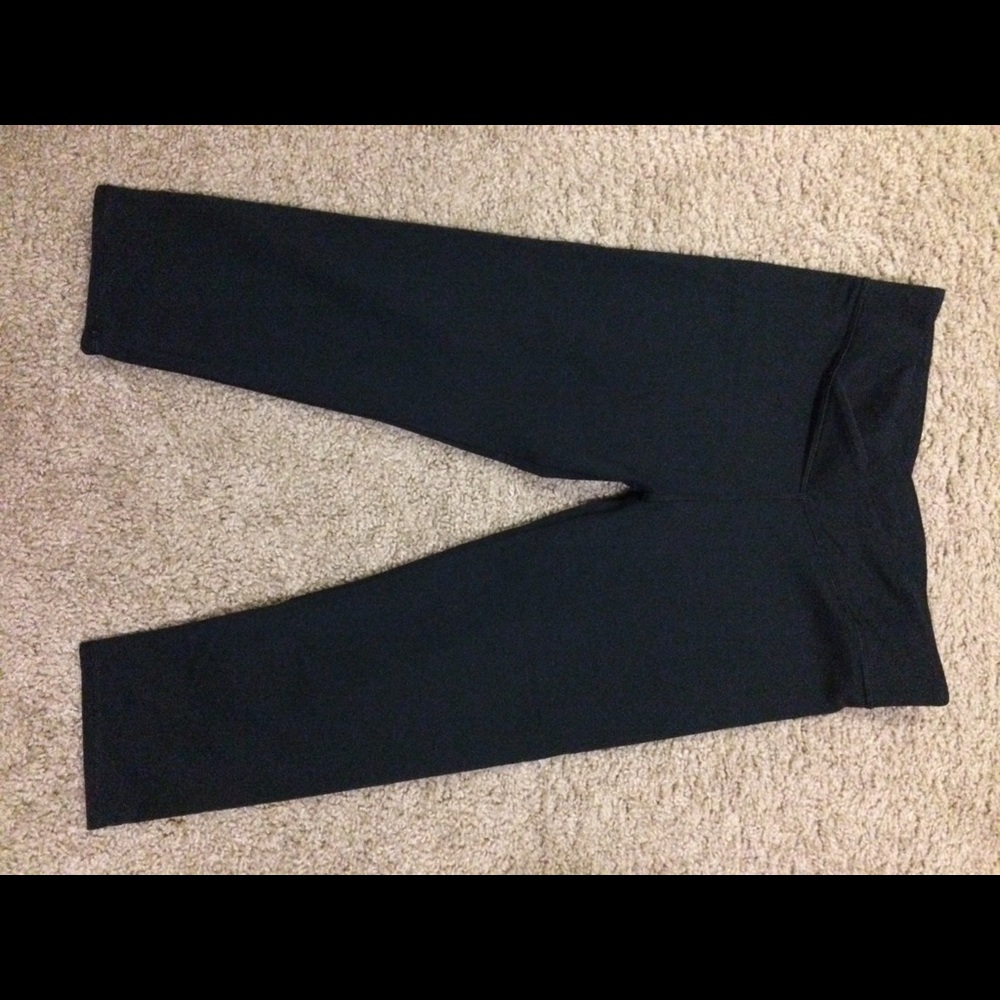 Black Fabletics leggings